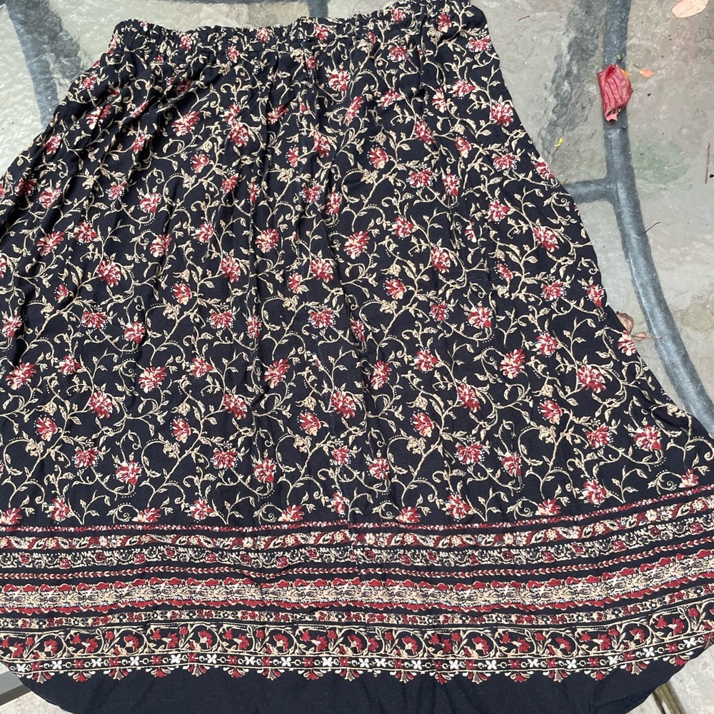 Vintage floral midi skirt